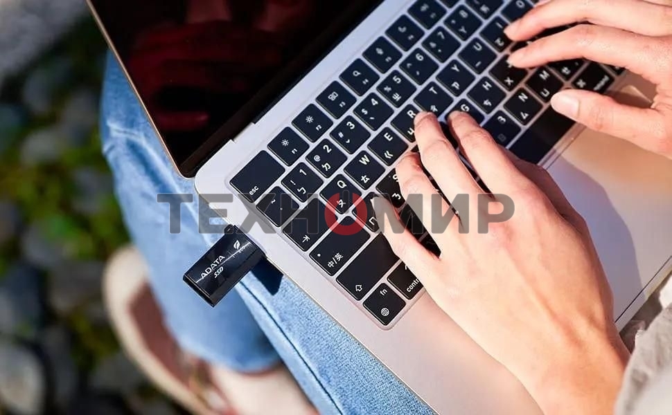 Внешний SSD ADATA SC730, 512 Gb, USB 3.2 Gen 2 Type-A/Type-C, R/W 600/600, черный