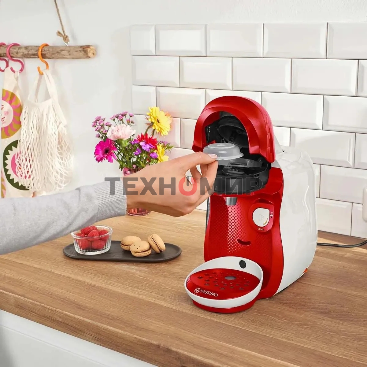 Кофемашина капсульная Bosch Tassimo TAS1006 Happy красный, исп. кофе - капсулы, 0.7 л, 1400 Вт.