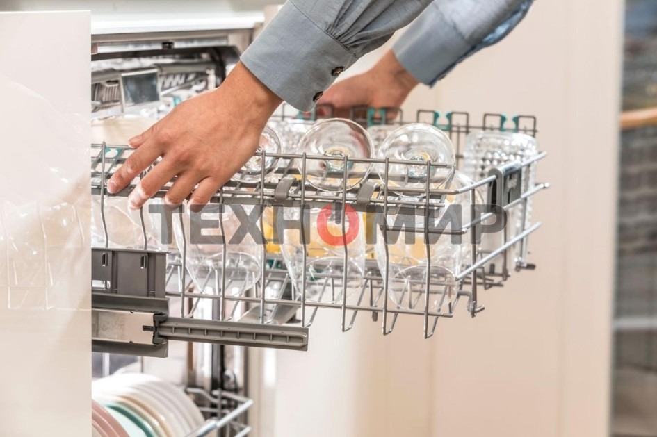 Встраиваемая посудомоечная машина Gorenje GV643D90, черный, 60 см, 16 компл., 45 дБ, класс A+++