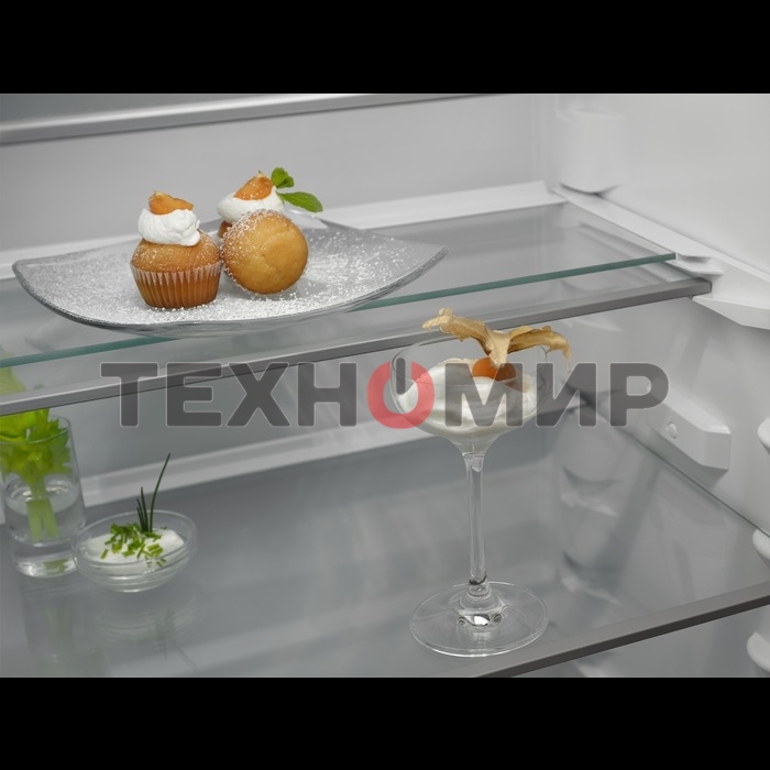 Встраиваемый холодильник Electrolux ENP7TD75S, комбинированный No Frost, Размеры ВxШxГ [мм]: 1884x696x549, сенсорное управление с символьным дисплеем, Динамическая система охлаждения в холодильной камере, система охлаждения в морозильной камере - No Frost