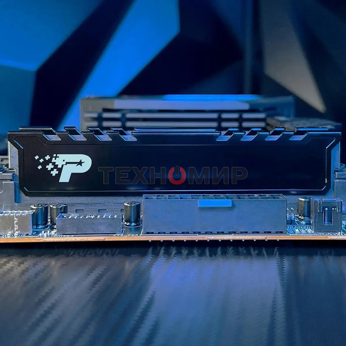 Оперативная память Patriot Signature Premium, DDR5, 16Gb (1x16 GB), 5600 MHz, CL46, DIMM, радиатор, черный