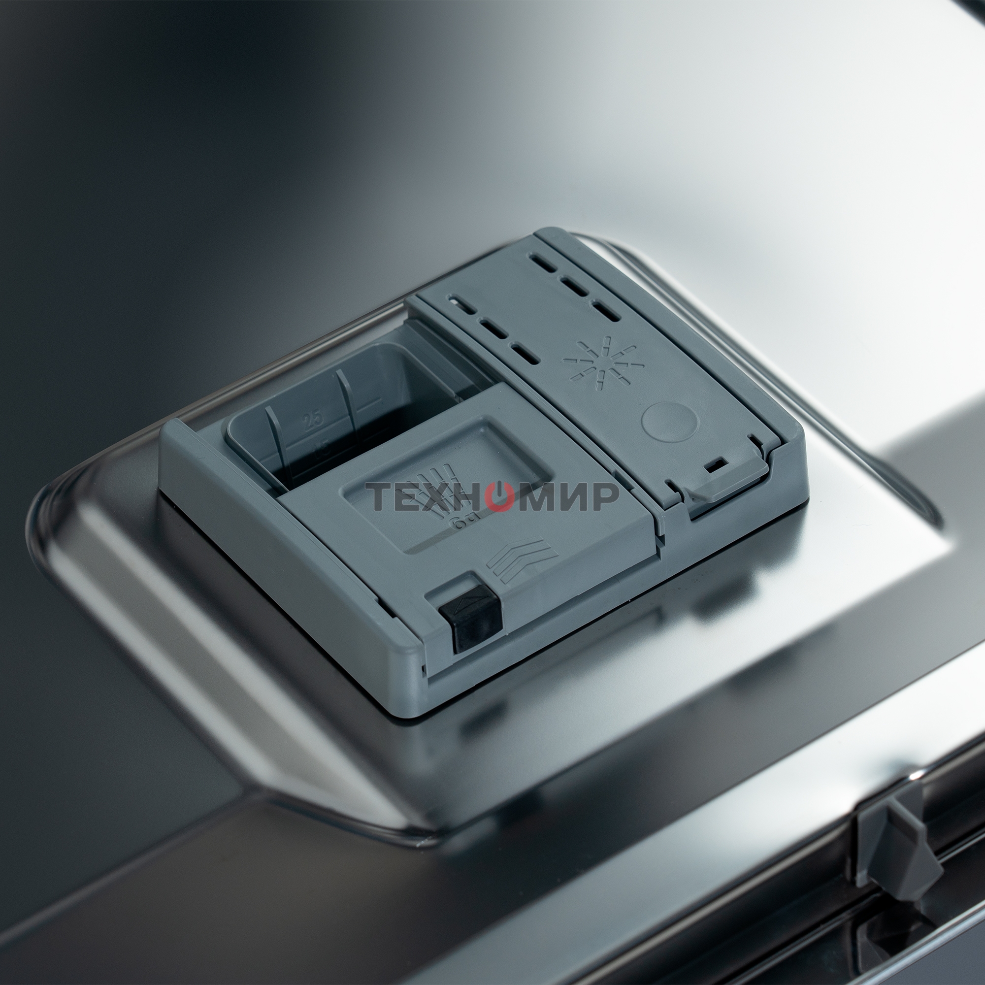 Посудомоечная машина Бирюса DWF-615/03 W, белый, 59.8 см, 15 компл., 42 дБ, класс A+++