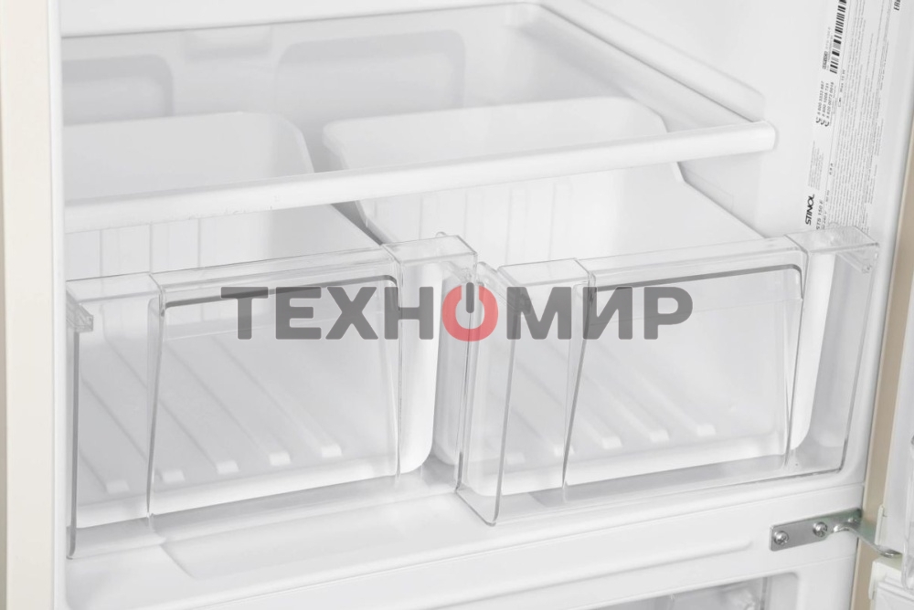 Холодильник Stinol STS 150 E бежевый двухкамерный 191/72л морозилка снизу