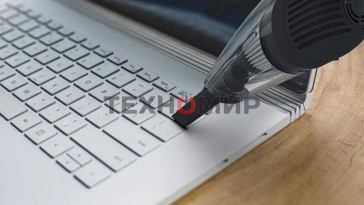 Пылесос ручной Ritmix CVC-003 черный/серый, 70 Вт, уборка сухая, пылесборник контейнер 0.32 л