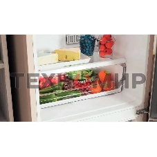 Холодильник Indesit ITR 4200 E бежевый двухкамерный 247/78л морозилка снизу