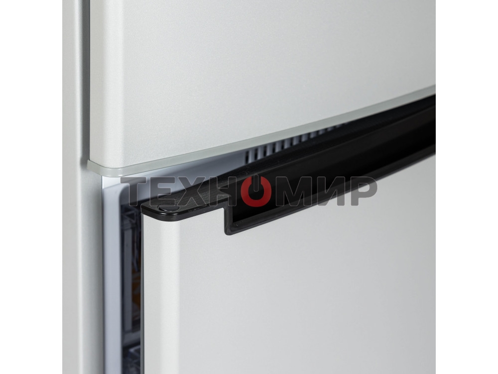 Холодильник Бирюса M551 металлик двухкамерный 180/60л морозилка снизу, автоматическое оттаивание