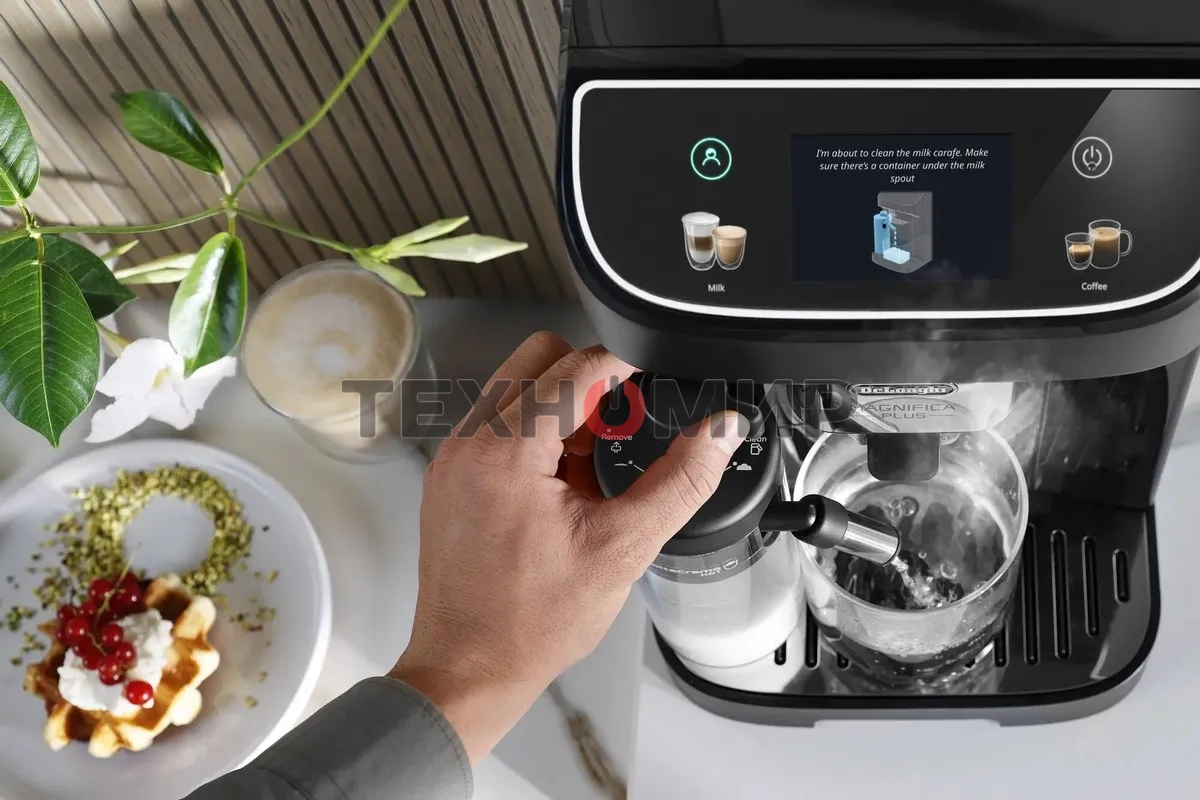 Кофемашина автоматическая DeLonghi ECAM320.60.B черный, исп. кофе - молотый/зерновой, 1.9 л, 1450 Вт, 15 Бар.