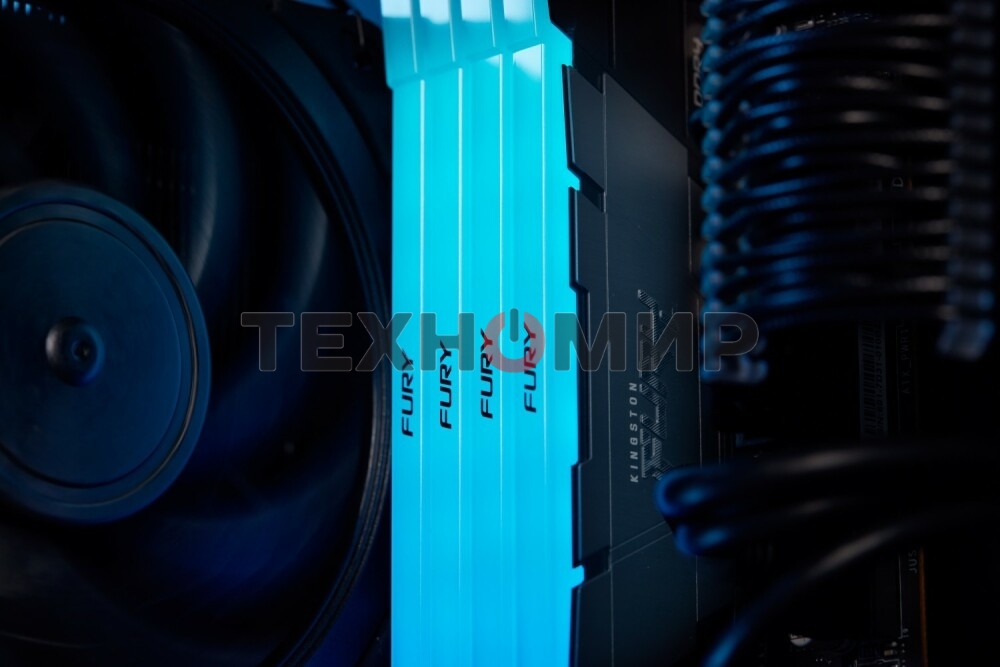 Оперативная память Kingston Fury Renegade, DDR4, 16GB (1x16GB), 3200MHz, CL16, DIMM, с радиатором, RGB, серебристый/черный