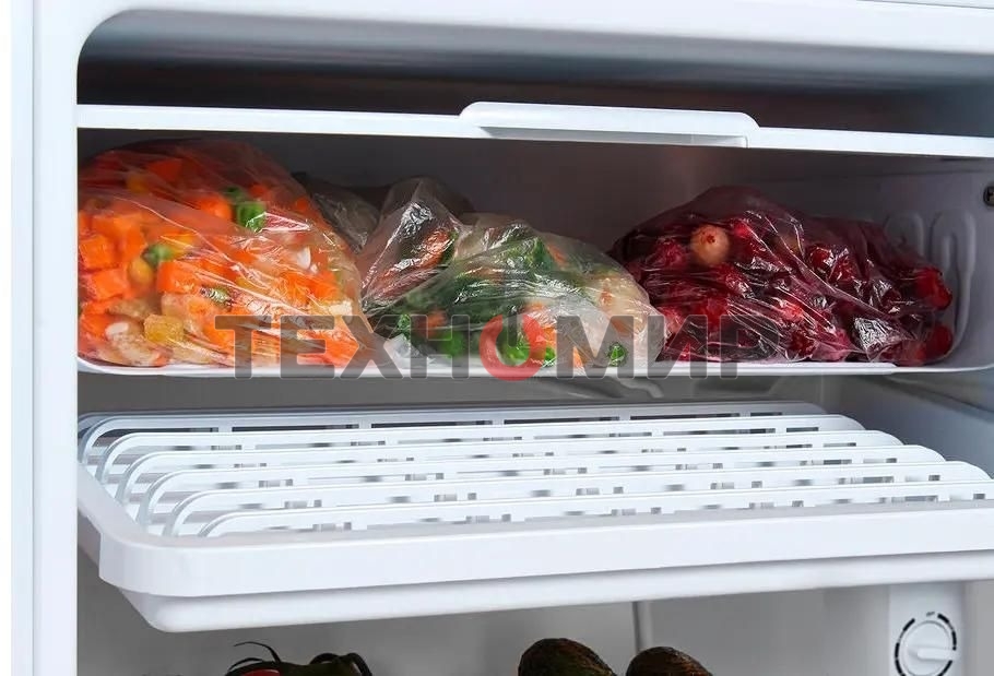 Холодильник Hyundai CO1003 белый однокамерный 93л