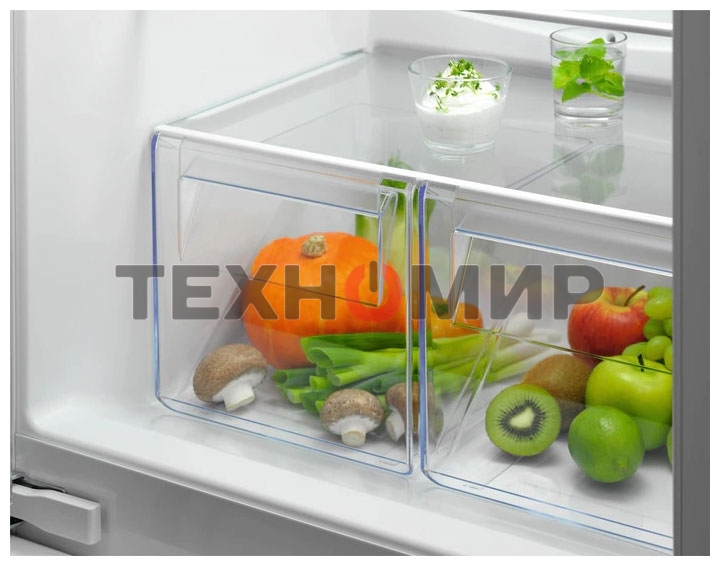 Встраиваемый холодильник Electrolux RNT2LF18S (без No Frost, электронное управление, класс A+, полезный объем: 272 л (195 + 72 л), 54x54.9x177.9 см, белый)