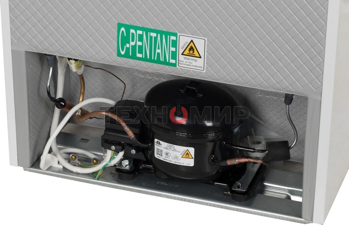 Холодильник Hansa FM050.4 белый однокамерный 41/5л морозилка сверху