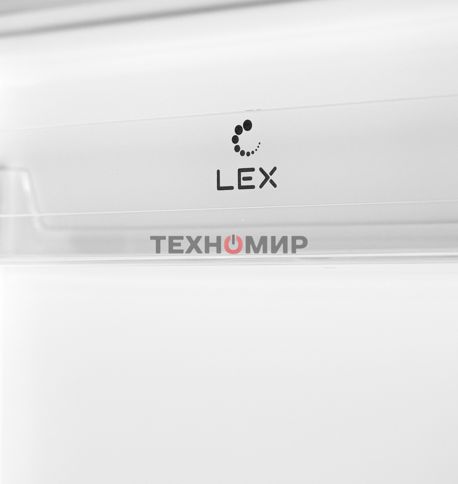 Морозильный шкаф LEX FBI 101 DF встраиваемый