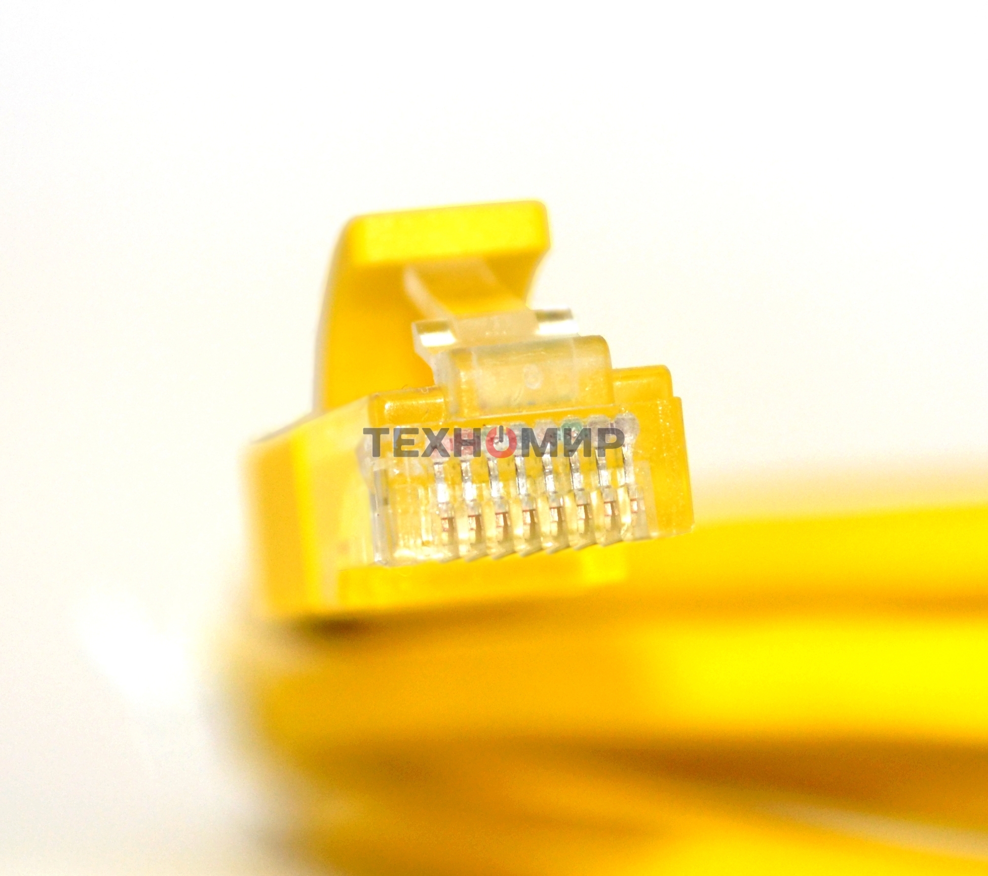 Патч-корд Greenconnect UTP прямой ethernet 0.5m cat.5е, RJ45, литой (Желтый) (GCR-LNC02-0.5m)