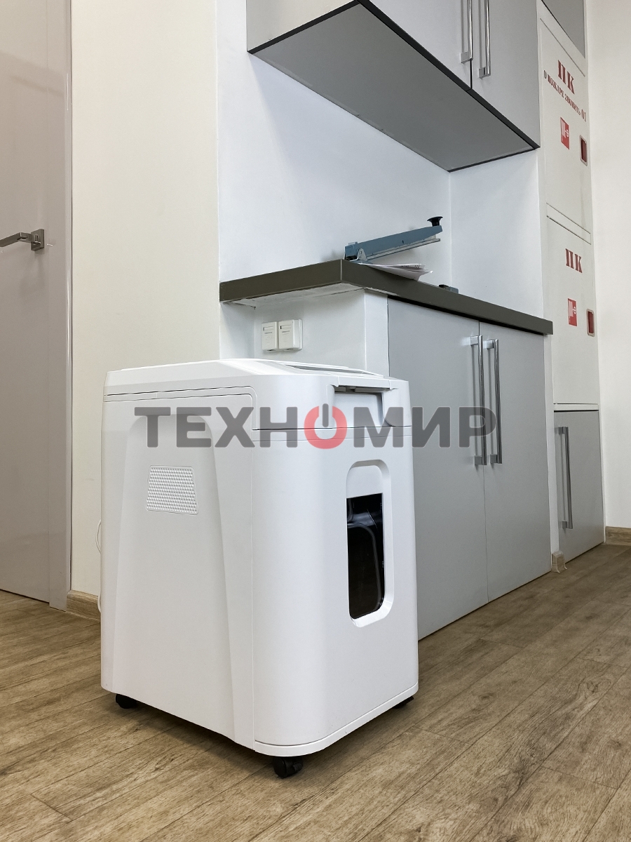 Шредер Heleos АП37-5 белый/белый с автоподачей (секр.P-5) фрагменты 220лист. 37лтр. скрепки скобы пл.карты