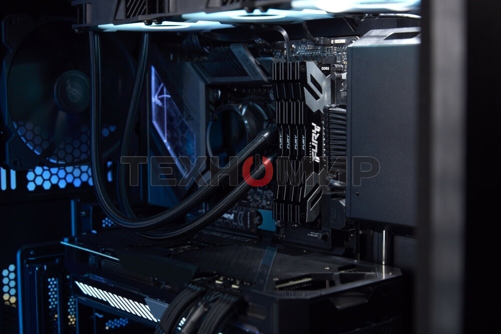 Оперативная память Kingston Fury Renegade, DDR5, 48Gb (1x48GB), 6000MHz, CL32, DIMM, с радиатором, серебристый