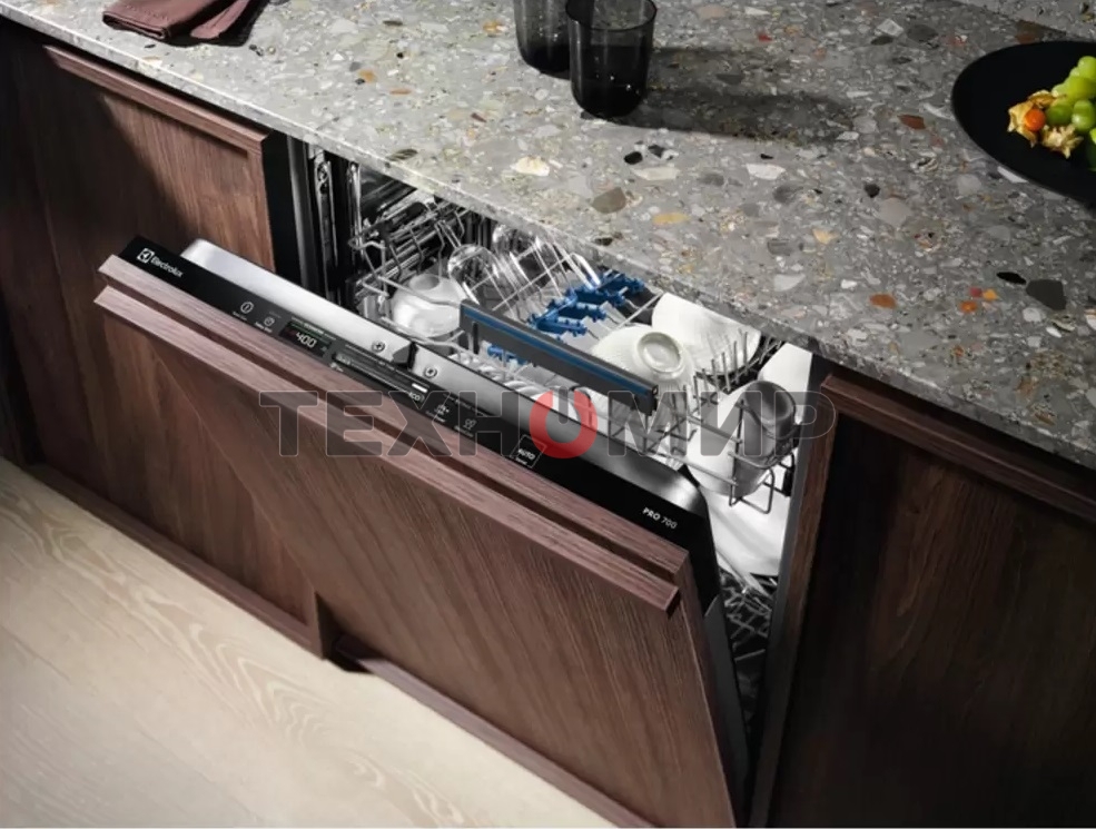 Встраиваемая посудомоечная машина Electrolux EEQ47200L, белый, 60 см, 13 компл., 46 дБ, класс A++