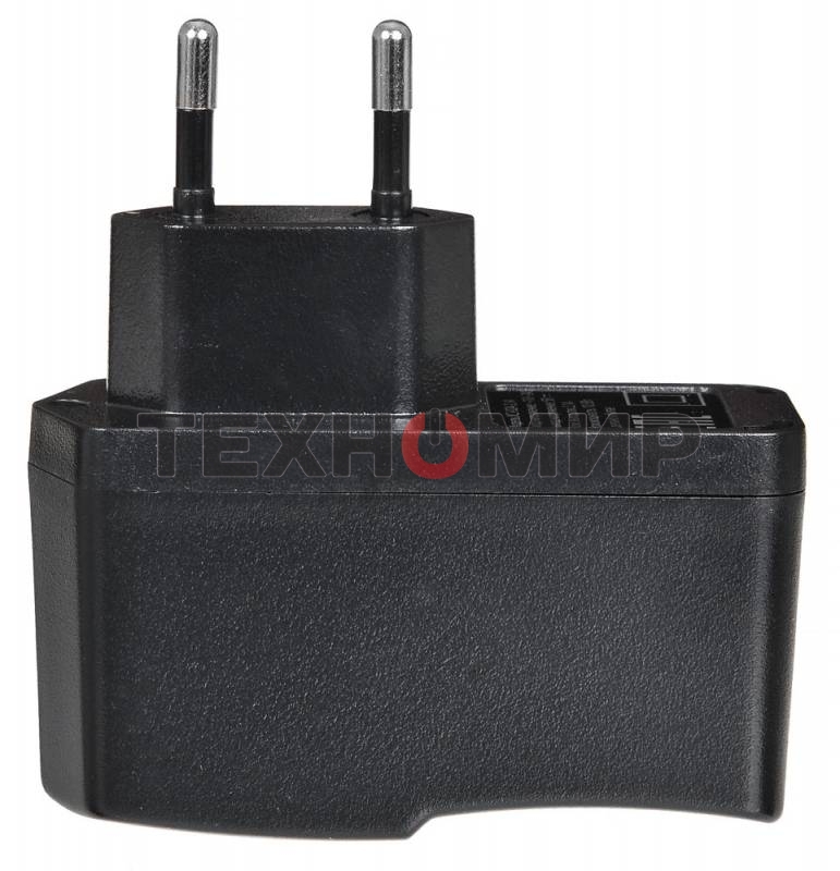 Сетевое зарядное устройство Buro XCJ-024-2.1A 2.1A универсальное черный