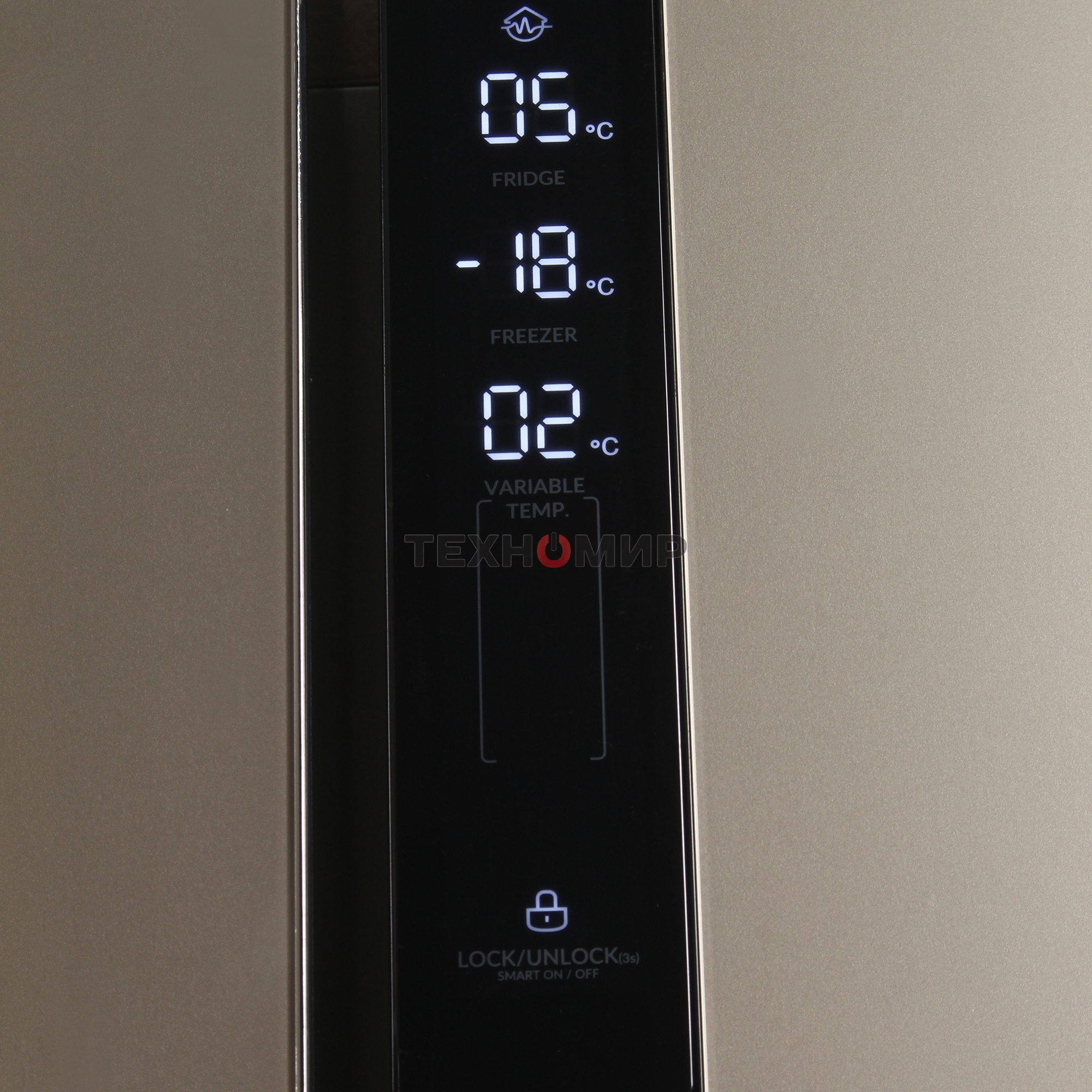 Холодильник Hyundai CS6073FV шампань трехкамерный 329/223л морозилка сбоку, No Frost, Side by Side