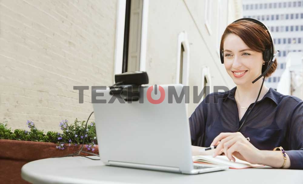 Веб-камера Logitech C930s Pro HD 1920x1080, 30 кадр/с, USB Type-A, микрофон (2 шт, шумоподавление), шторка приватности, автоматическая фокусировка, автоосвещение, универсальное крепление