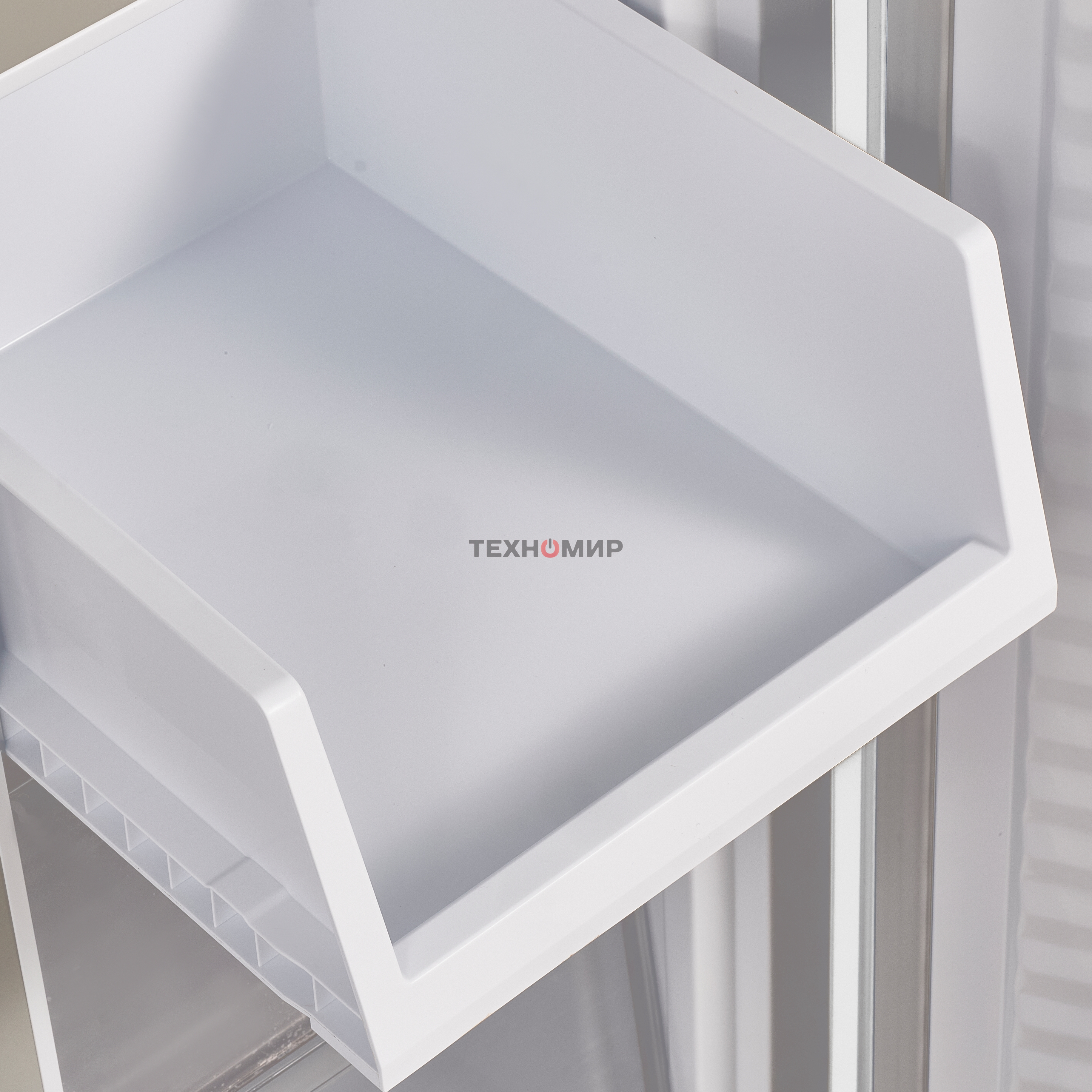 Холодильник Maunfeld MFF183NFWE белый трехкамерный инвертор 270/135л морозилка снизу, Total NoFrost, Side by Side