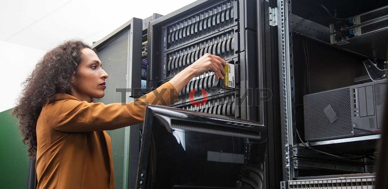 Жесткий диск Western Digital SATA 18Tb 7200RPM 6Gb/S 512MB GOLD WD181KRYZ