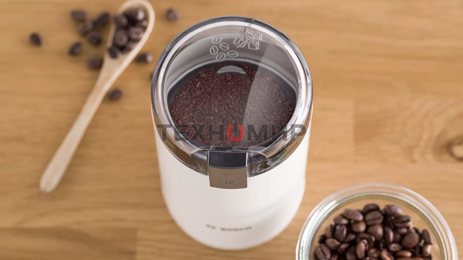 Кофемолка Bosch TSM6A011W 180Вт сист.помол.:ротац.нож вместим.:75гр белый