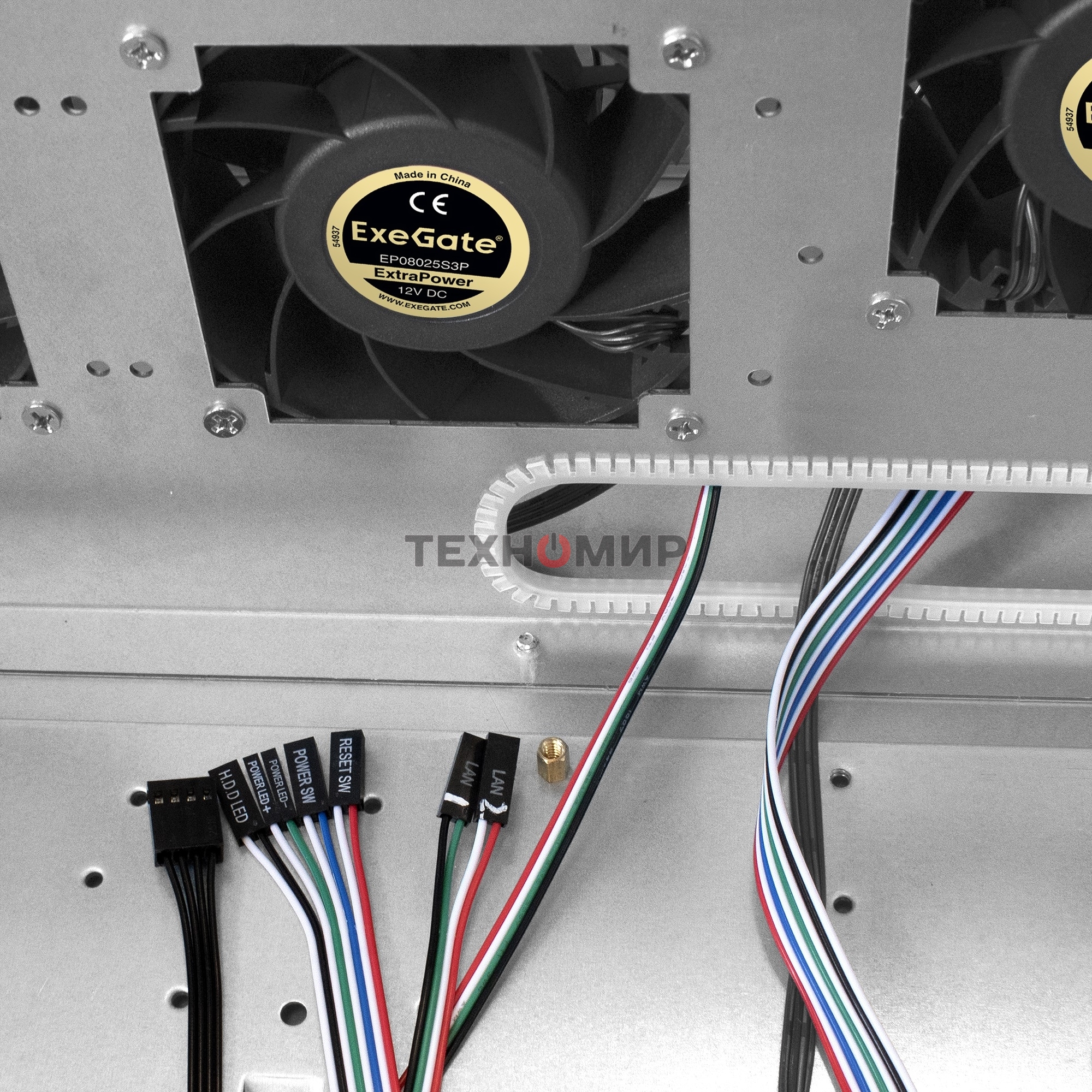 Серверная платформа ExeGate EX292425RUS Pro 4U660-HS24 (RM 19