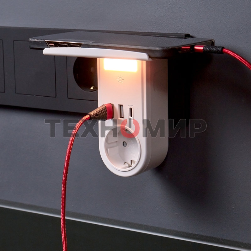 Сетевое зарядное устройство USB Rexant (2хUSB-A + USB-С) + розетка 220-250В с подсветкой и подставкой для телефона