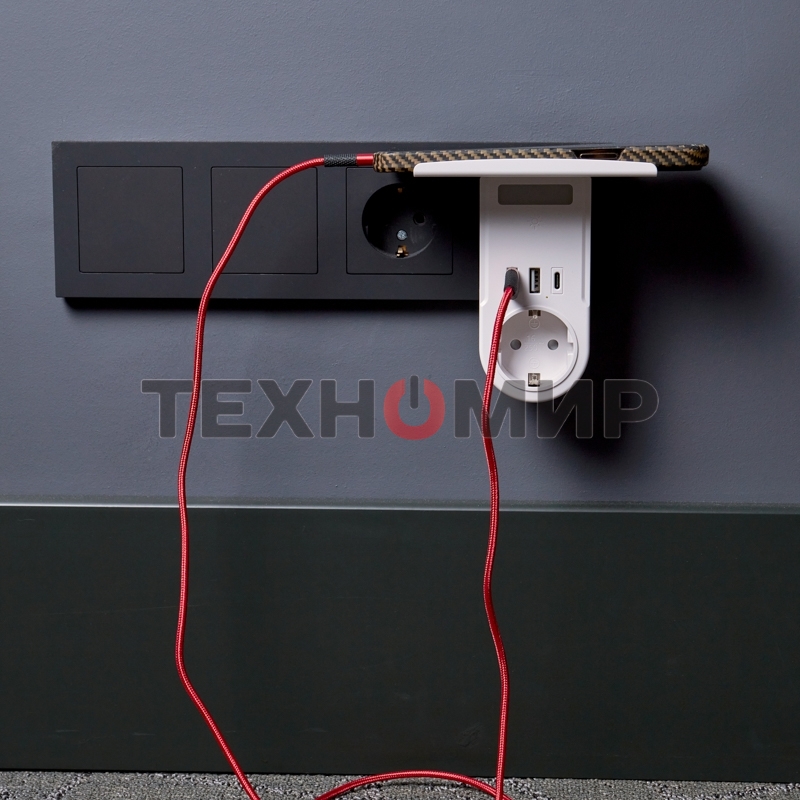 Сетевое зарядное устройство USB Rexant (2хUSB-A + USB-С) + розетка 220-250В с подсветкой и подставкой для телефона