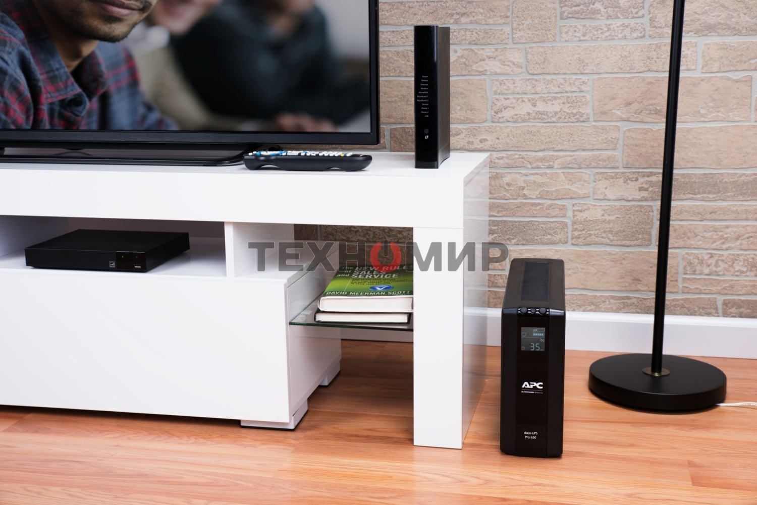 Источник бесперебойного питания APC Back-UPS Pro BR 650VA/390W