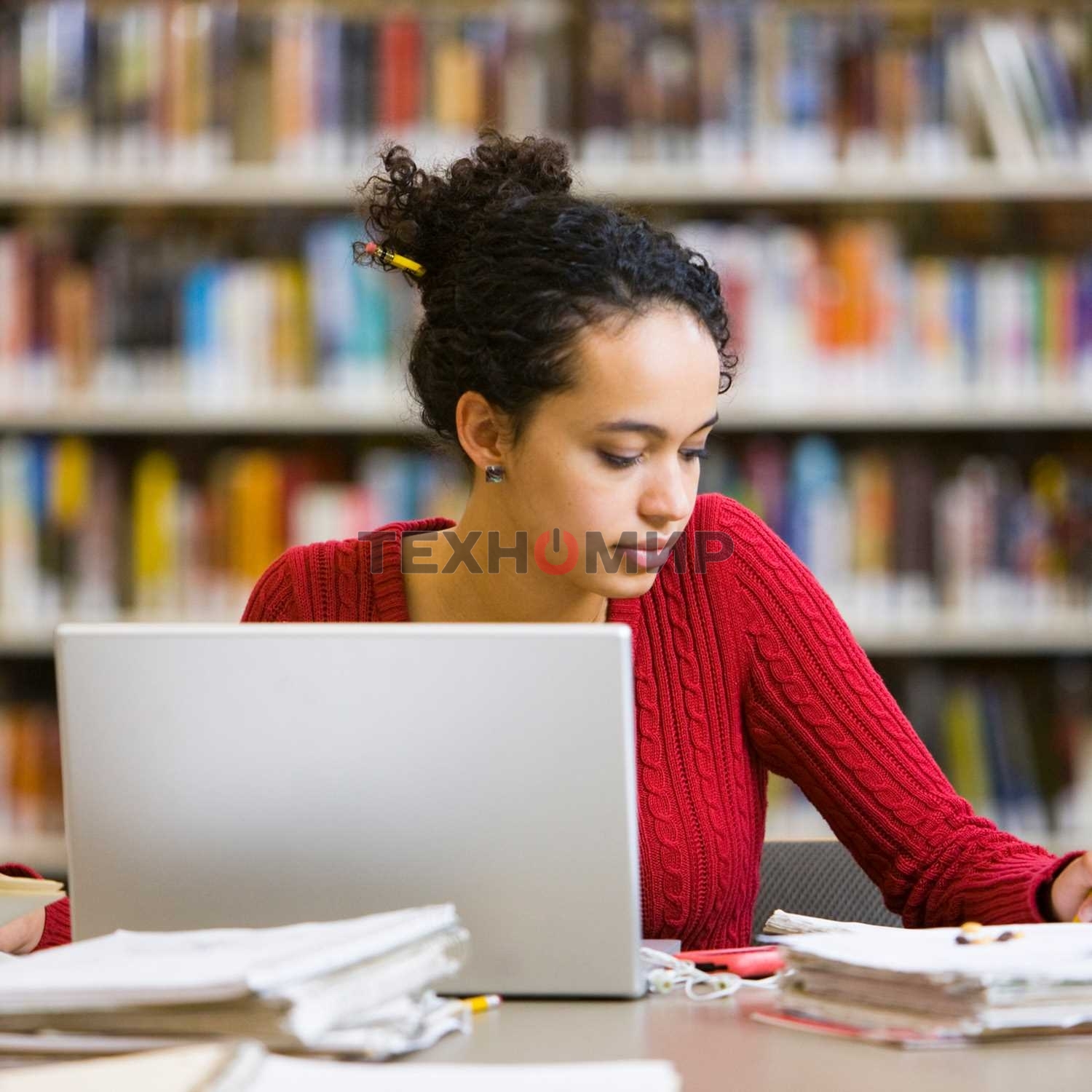 Мышь беспроводная Logitech M330 SILENT PLUS синий, 1000 dpi, радиоканал, USB, кнопки - 3