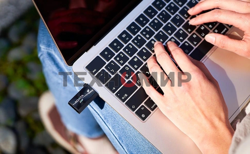 Внешний SSD ADATA SC730, 1TB, USB 3.2 Gen 2 Type-A/Type-C, R/W 600/600, черный