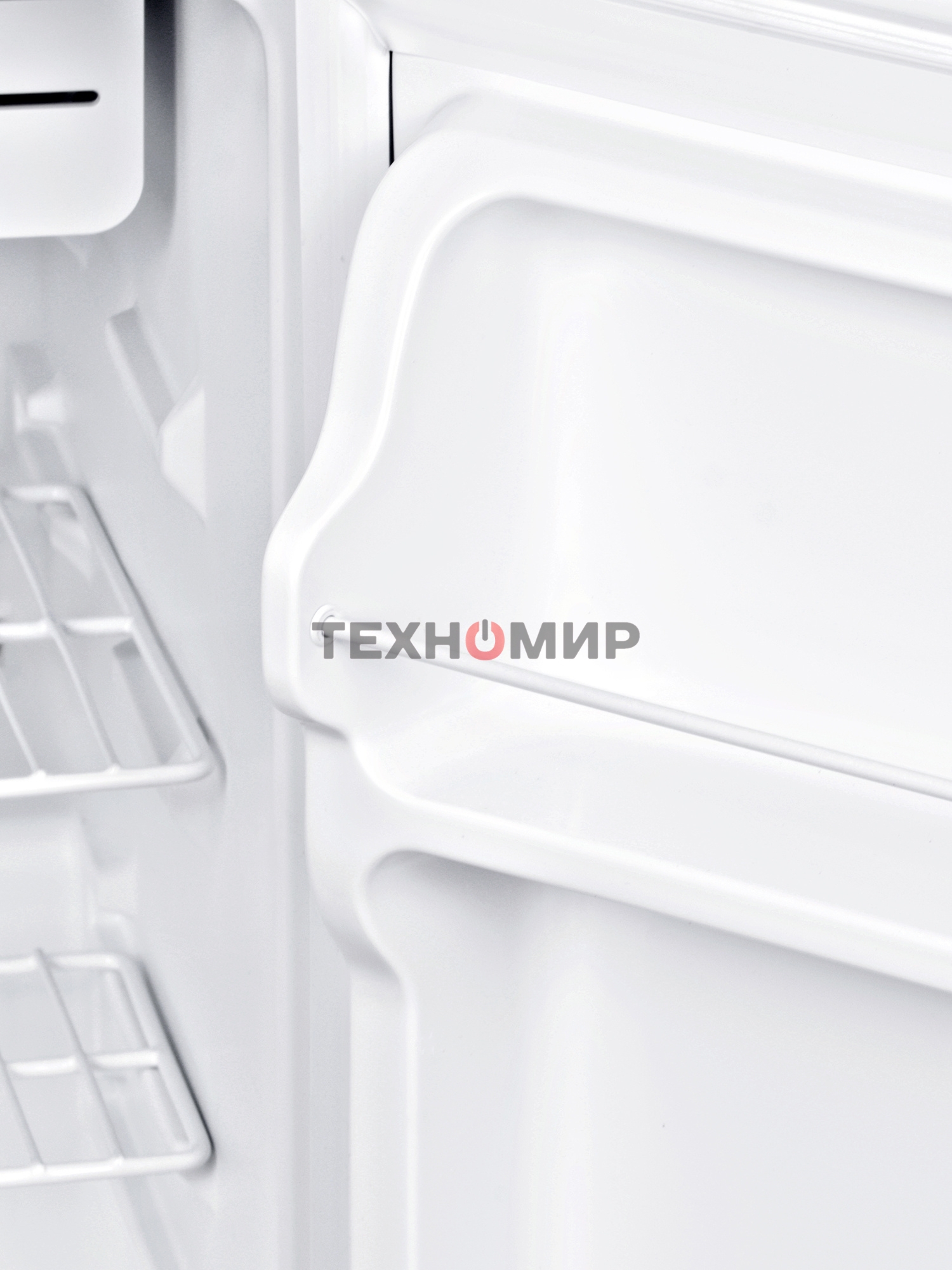 Холодильник Hyundai CO1002 белый однокамерный 65л, ручная разморозка