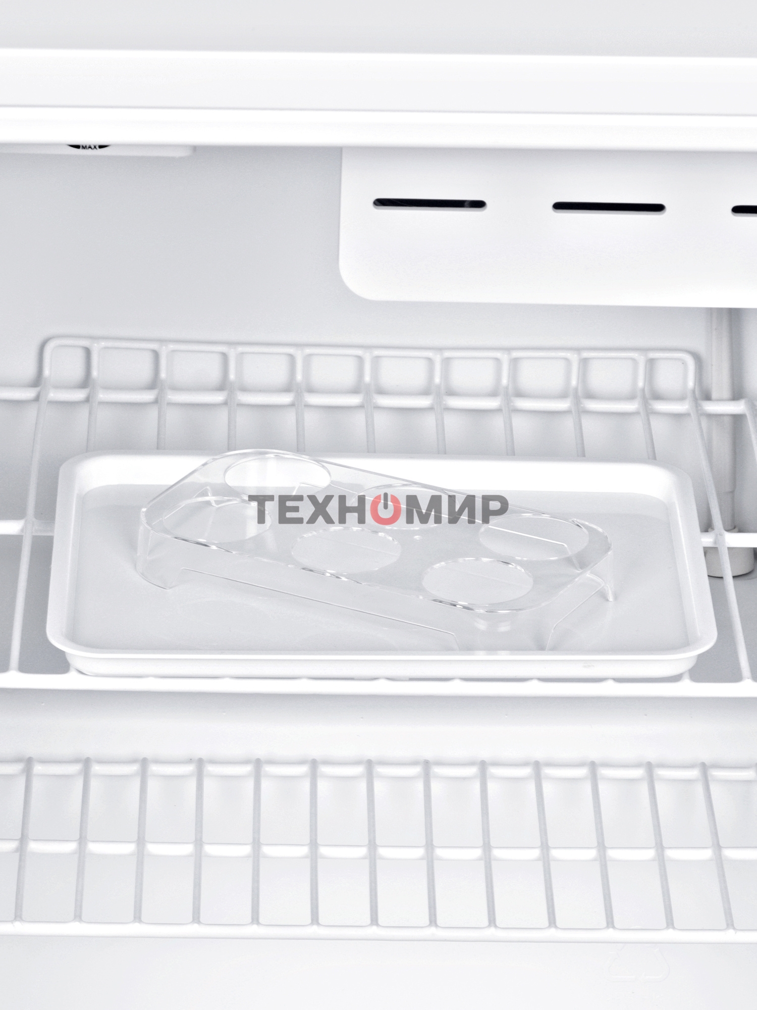 Холодильник Hyundai CO1002 белый однокамерный 65л, ручная разморозка