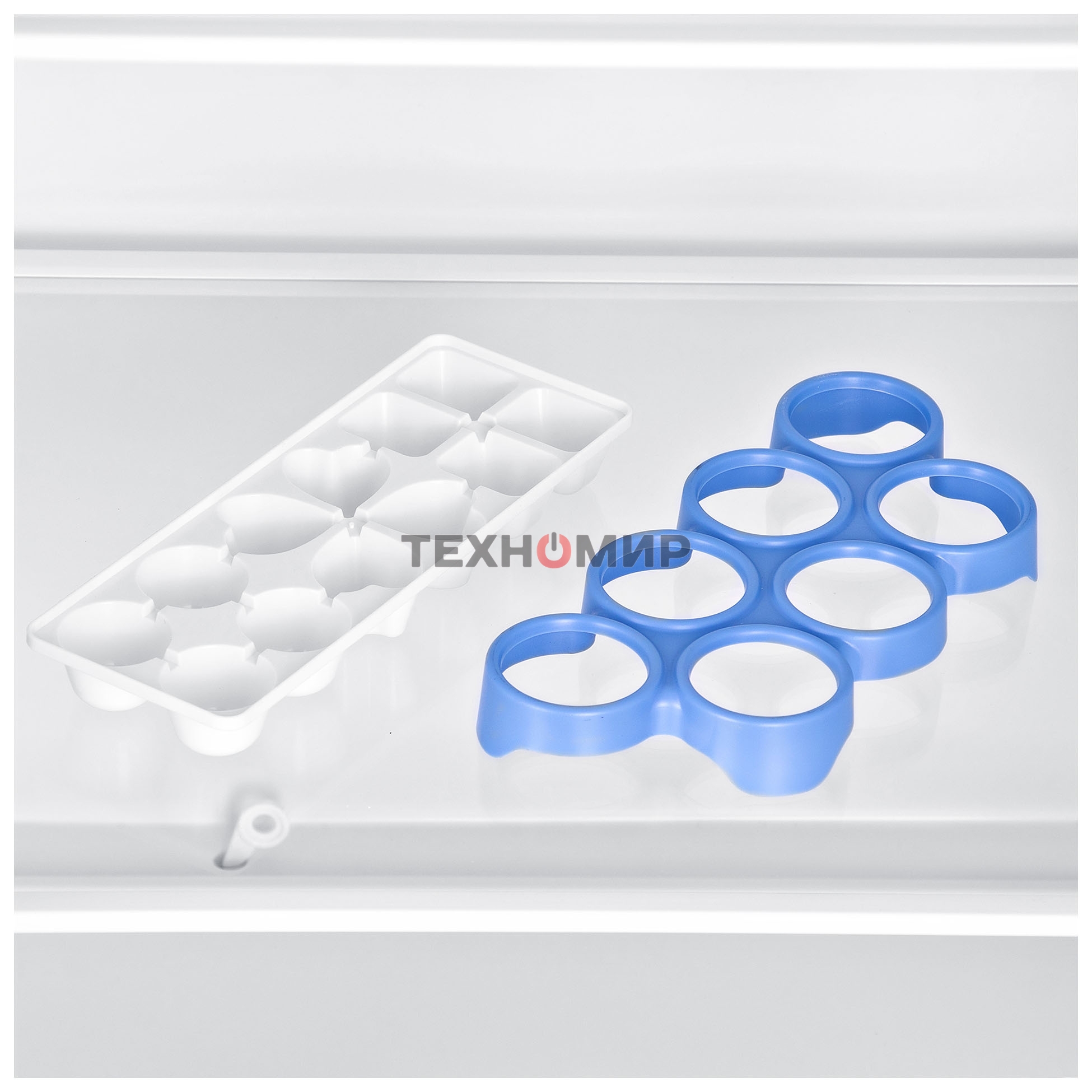 Холодильник Hyundai CT2551WT белый двухкамерный 166/40л морозилка сверху