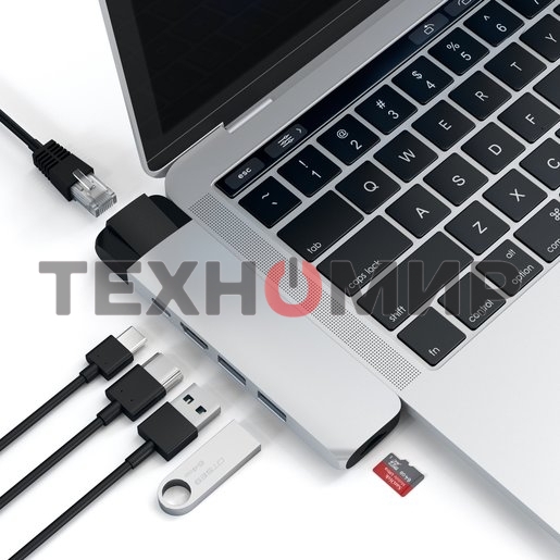 USB-концентратор Satechi Aluminum Pro Hub with Ethernet для 2016/2017 MacBook Pro 13” и 15”, серебряный.