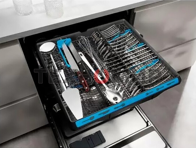 Встраиваемая посудомоечная машина Electrolux EES48200L, серебристый, 59.6 см, 14 компл., 46 дБ, класс E