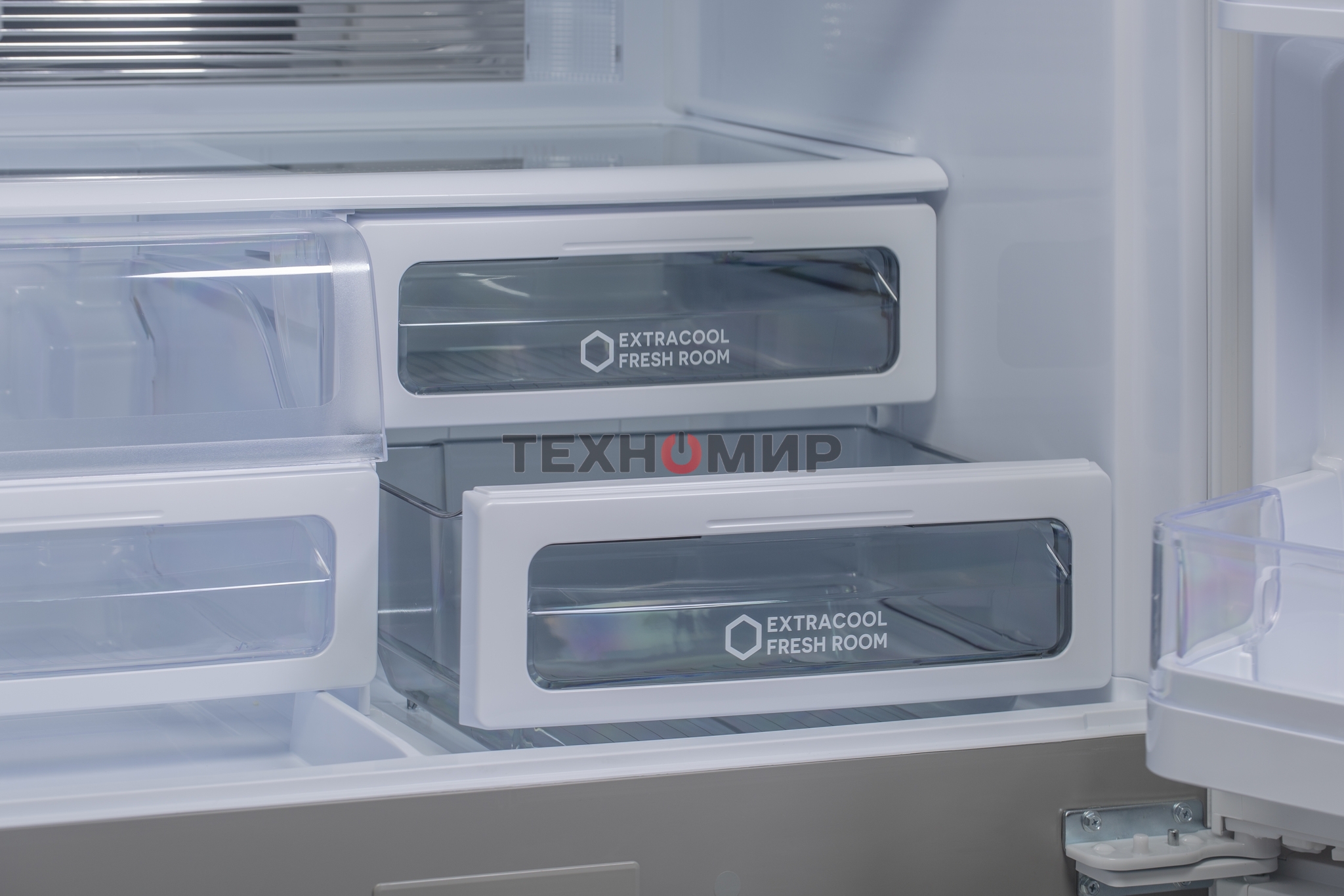 Холодильник Sharp SJGX98PWH белое стекло четырехкамерный 394/211л морозилка снизу