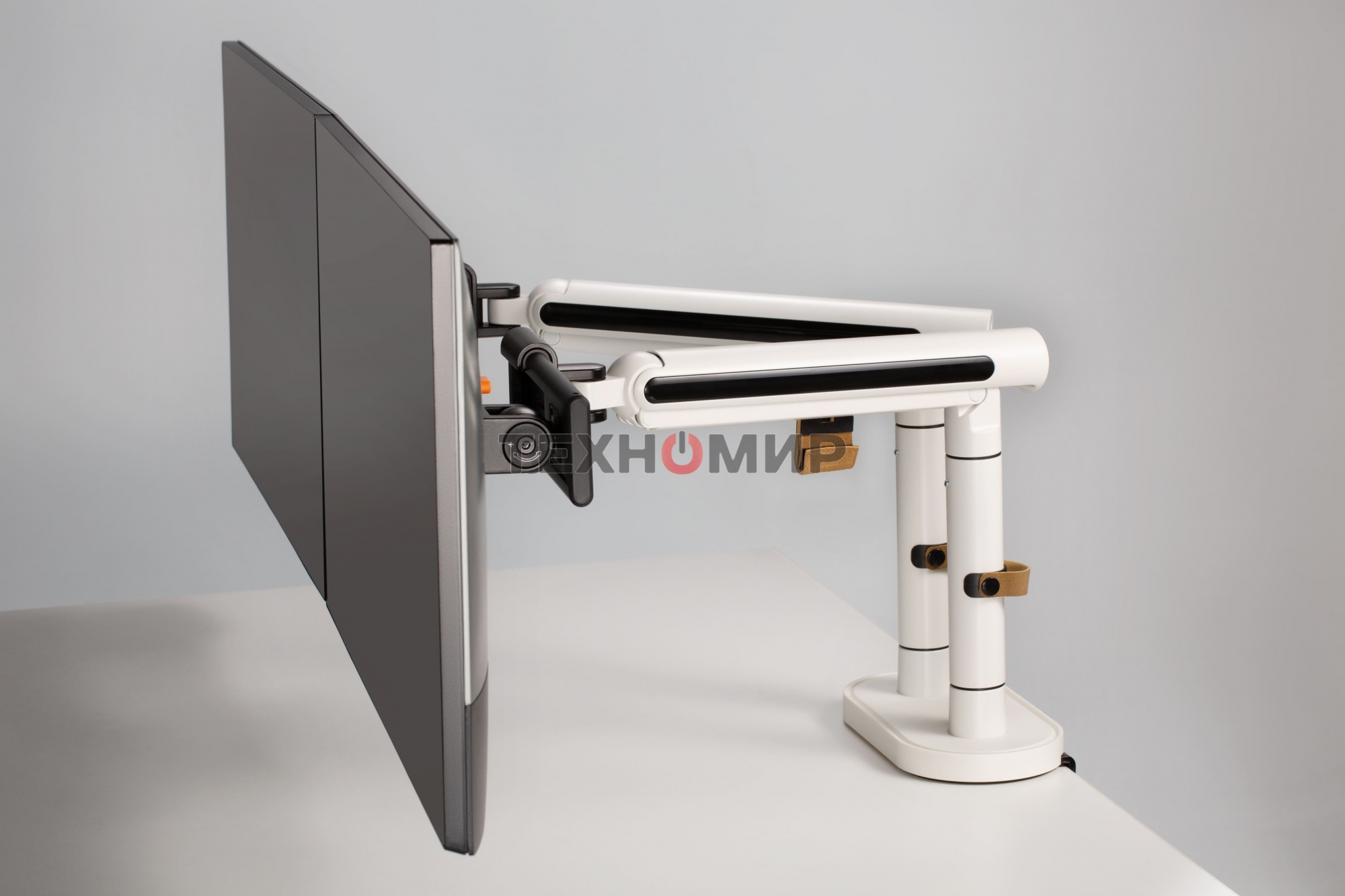 Кронштейн для мониторов Ultramounts UM727W белый 17