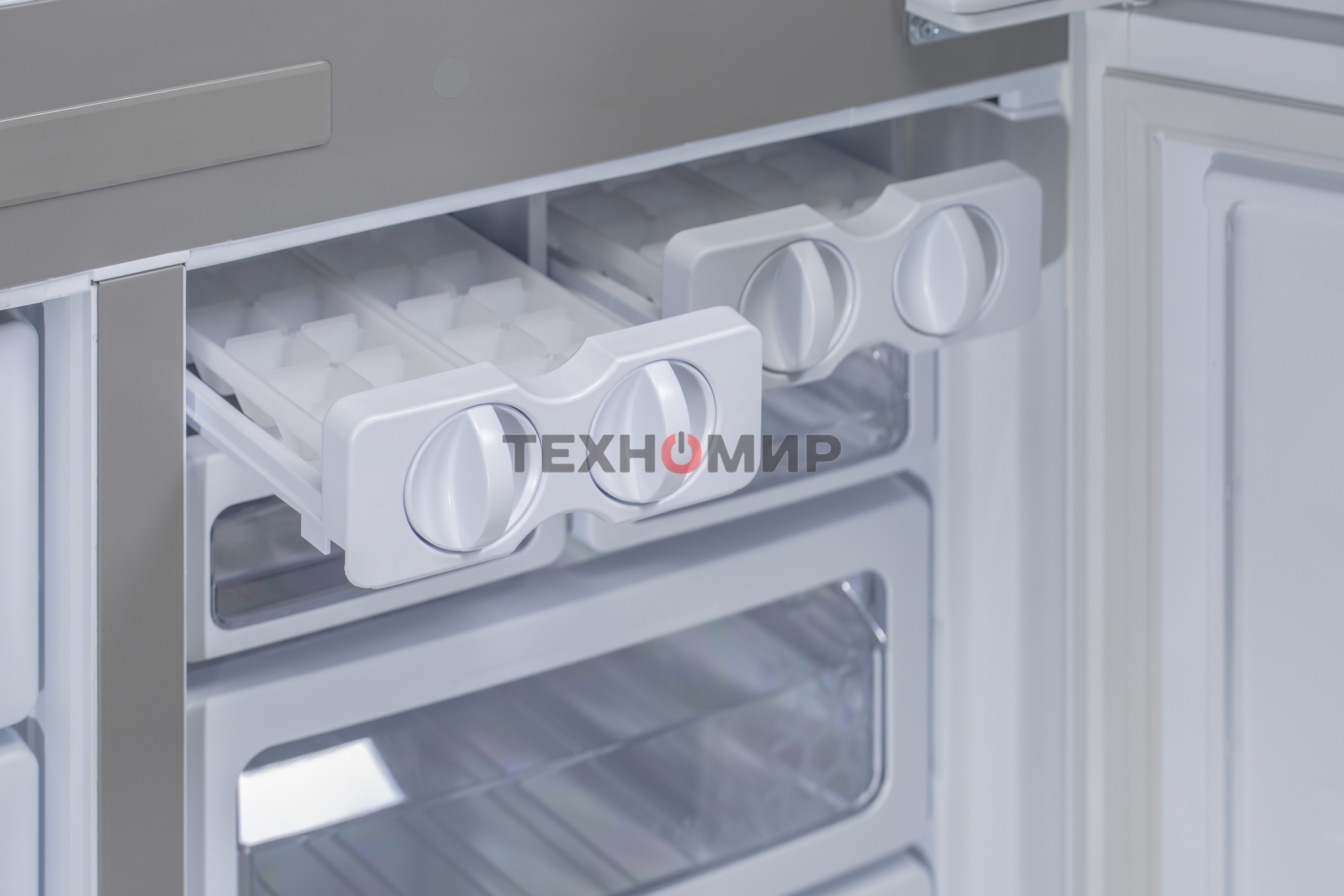 Холодильник Sharp SJGX98PWH белое стекло четырехкамерный 394/211л морозилка снизу