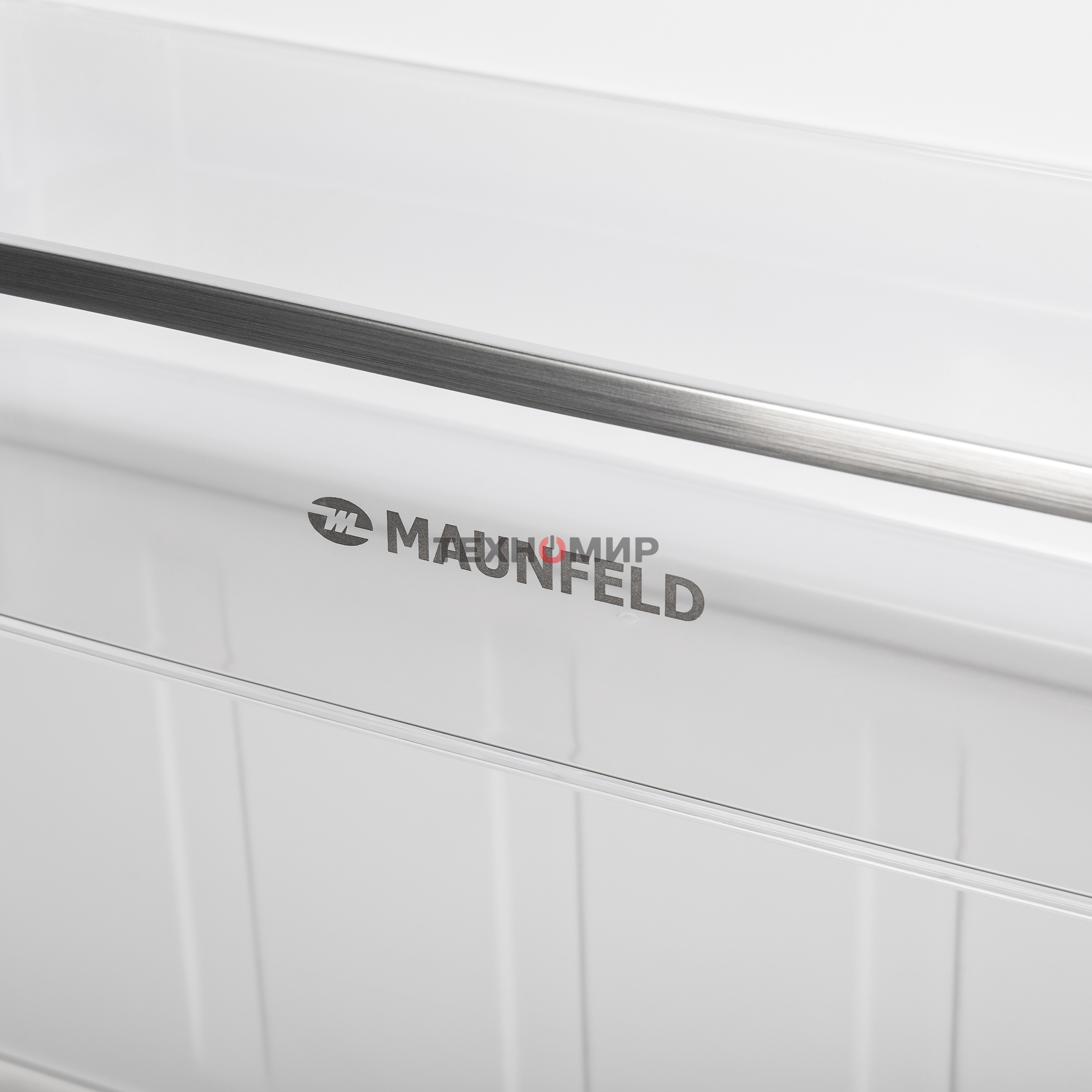 Холодильник Maunfeld MFF144SFW белый глянц. двухкамерный 154/52л морозилка снизу, ручная разморозка