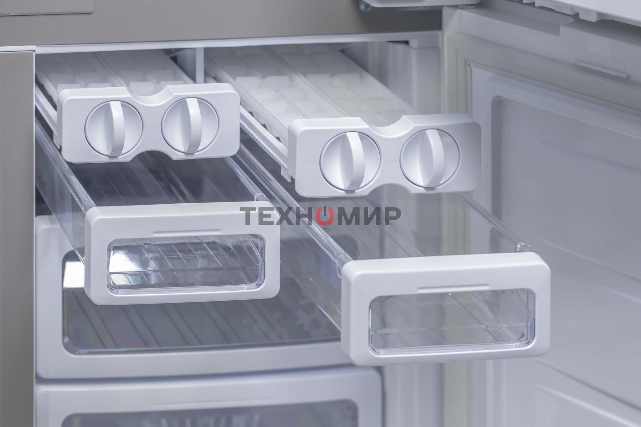 Холодильник Sharp SJGX98PWH белое стекло четырехкамерный 394/211л морозилка снизу