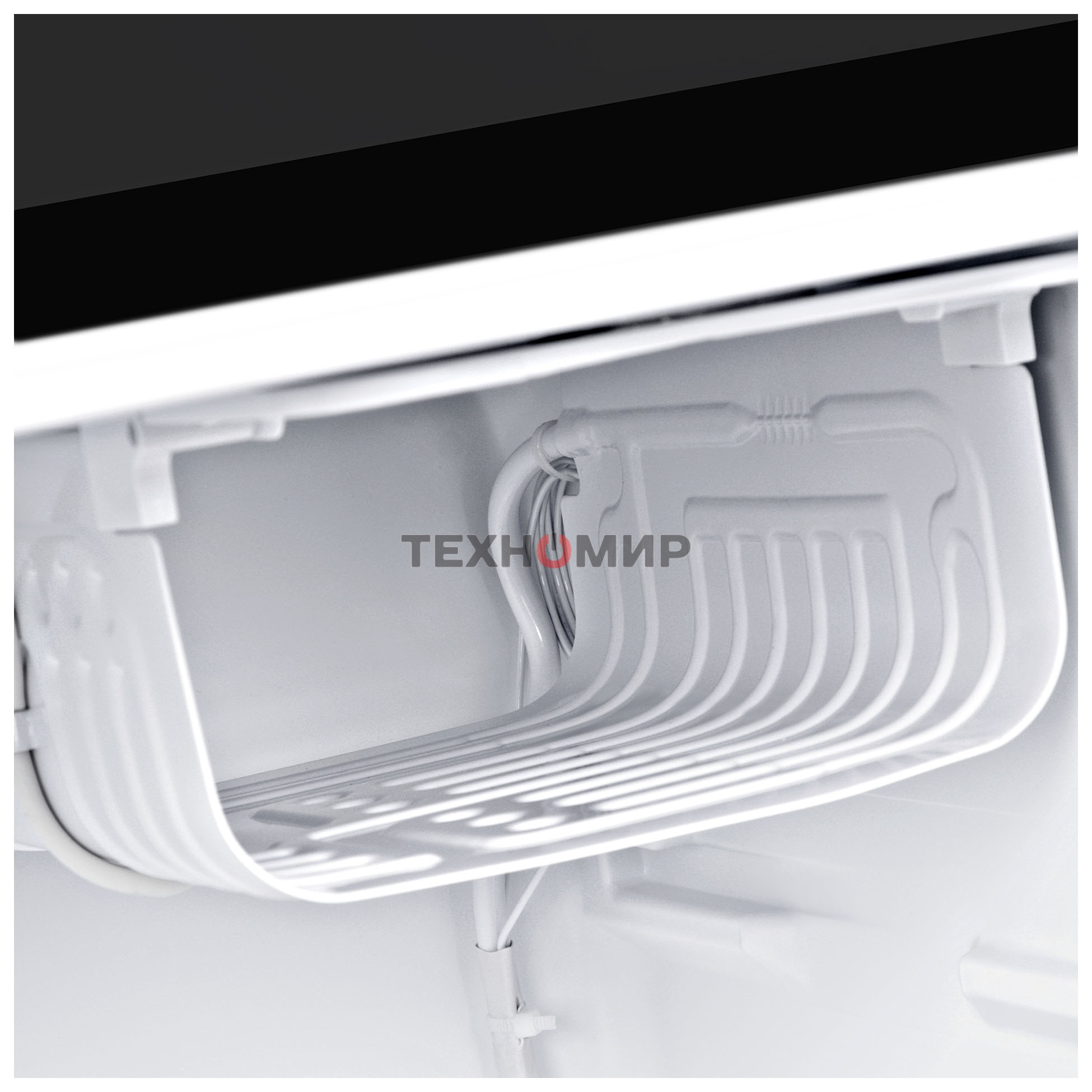 Холодильник Hyundai CO1002 серебристый однокамерный 65л