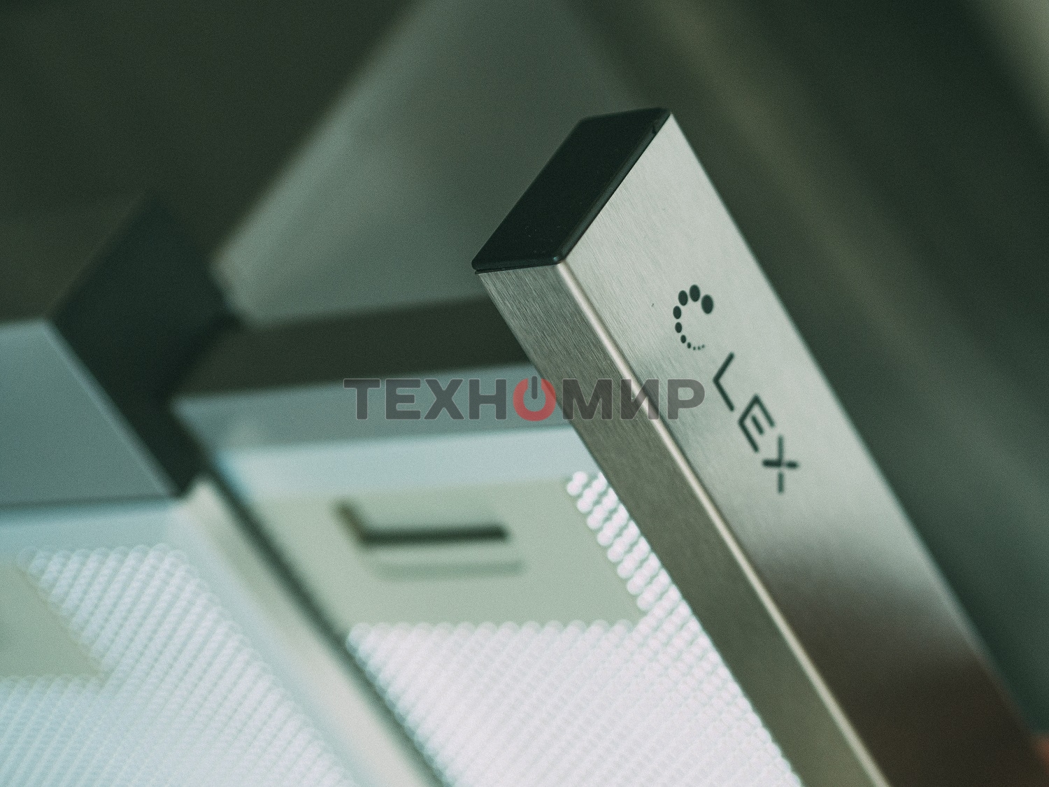 Вытяжка встраиваемая LEX HUBBLE 500 нержавеющая сталь, 50 см, 650 куб. м/ч, 44 дБ