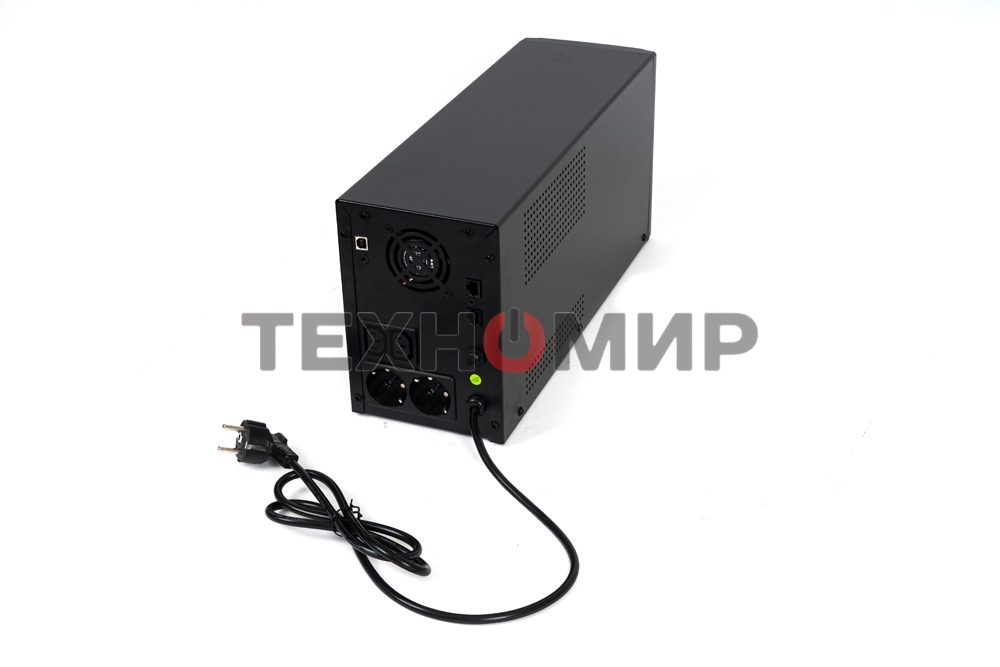 Источник бесперебойного питания SKAT-UPS 3000/1800 1800 Вт, с АКБ 9 А·ч 4 шт, меандр. стабилизация напряжения